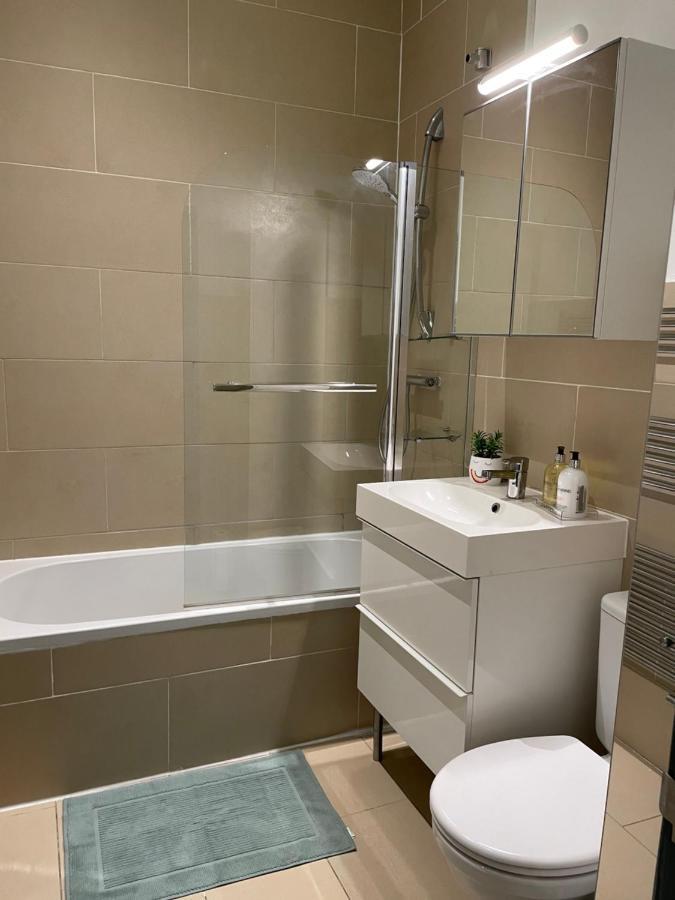 קארדיף 2 Bed Apartment Close To City Centre מראה חיצוני תמונה