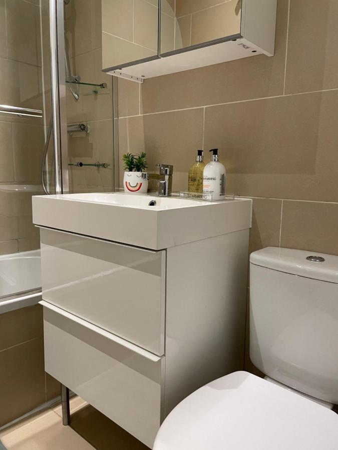 קארדיף 2 Bed Apartment Close To City Centre מראה חיצוני תמונה