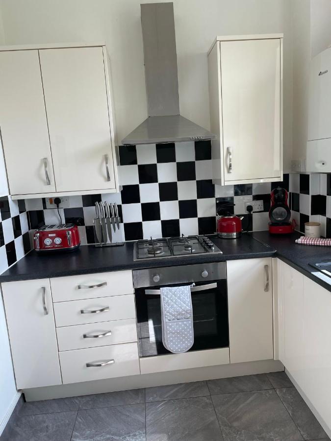 קארדיף 2 Bed Apartment Close To City Centre מראה חיצוני תמונה